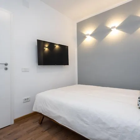 Downtown 3bdr In Magheru 公寓 *