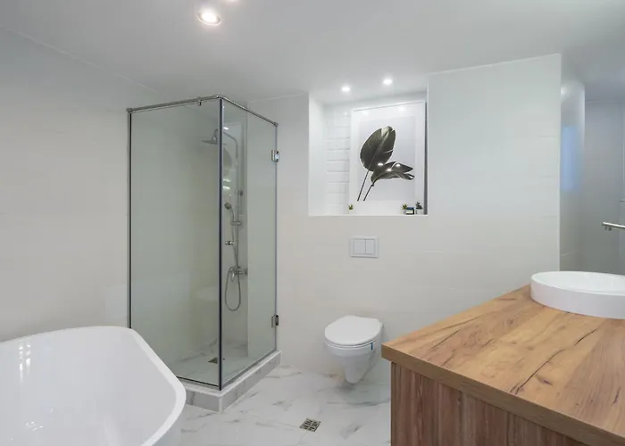 Downtown 3bdr In Magheru Apartmán Bukurešť