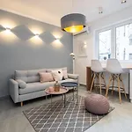 Downtown 3bdr In Magheru Apartmán Bukurešť
