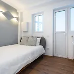 Downtown 3bdr In Magheru