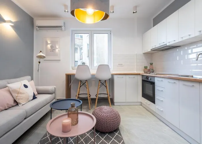 Downtown 3bdr In Magheru * Bukarest