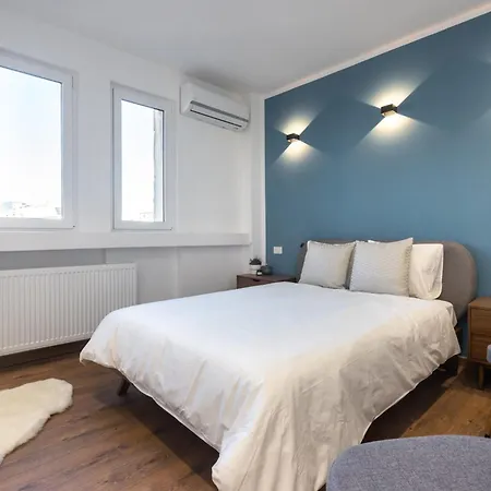 Apartment Downtown 3bdr In Magheru *